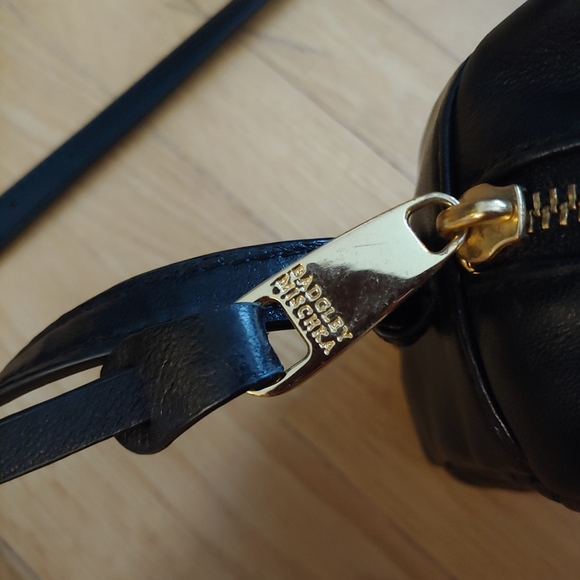 Badgley Mischka Leather Purse - Picture 4 of 8